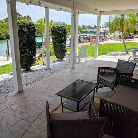 Casey Key 1-Bed Dockside Villa